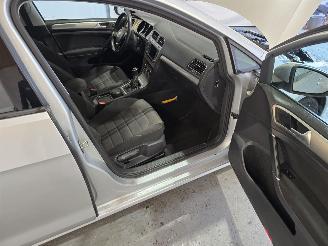 Volkswagen Golf Variant 1.0 TSI Connected Series picture 10