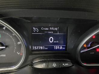 Peugeot 2008 1.6 VTi Féline picture 16