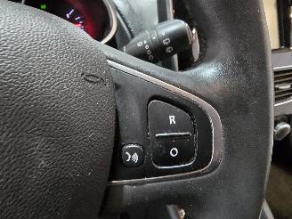 Renault Clio 0.9 TCe Limited picture 28