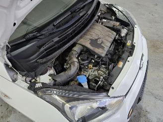 Hyundai I-10 1.0i i-Motion picture 13