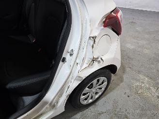 Hyundai I-10 1.0i i-Motion picture 11