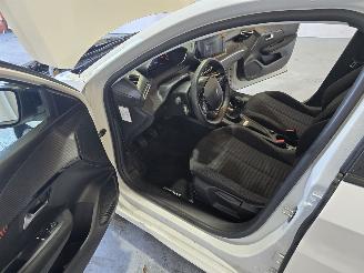 Peugeot 208 1.2 PureTech Active picture 20