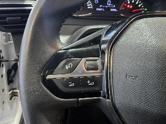 Peugeot 208 1.2 PureTech Active picture 27