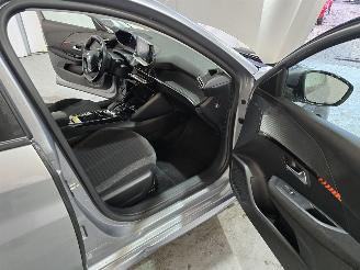 Peugeot e-208 EV Active 50 kWh picture 16