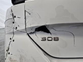 Peugeot 308 SW 1.2 PureTech GT picture 10