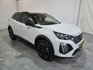 Schadeauto Peugeot 2008 1.2 Hybrid 145 GT 2025/3