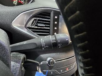 Peugeot 308 1.2 PureTech Blue Lease Premium picture 27