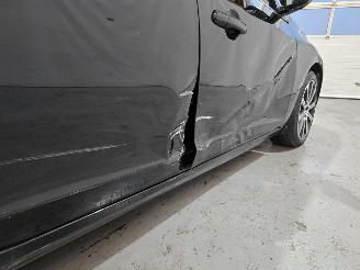 Volvo V-60 2.4 D6 AWD Plug-In Hybrid Summum picture 9