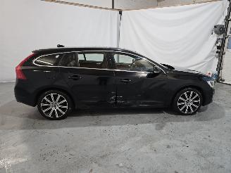 Volvo V-60 2.4 D6 AWD Plug-In Hybrid Summum picture 8