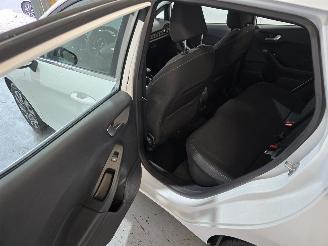 Ford Fiesta 1.0 EcoB.Hy. Tit. picture 19