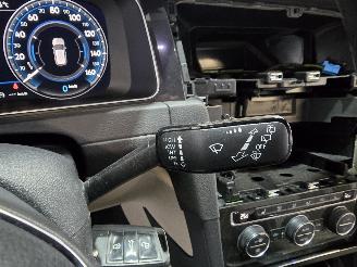 Volkswagen e-Golf e-Golf picture 25