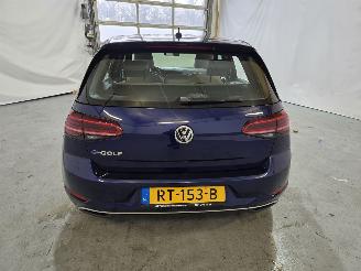 Volkswagen e-Golf e-Golf picture 6
