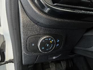 Ford Fiesta 1.0 Eco Boost Hybrid Titanium picture 24