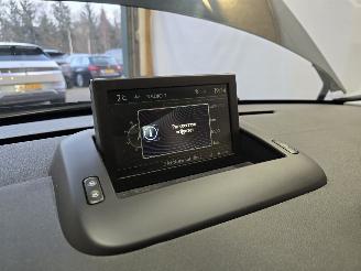 Peugeot 3008 1.6 THP Style picture 25