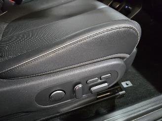 Hyundai Ioniq Lounge 73kWh picture 20