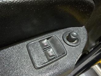 Renault Kangoo 1.5 dCi 90 Express Maxi Black Edition S&S picture 25