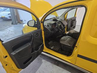 Renault Kangoo 1.5 dCi 90 Express Maxi Black Edition S&S picture 22