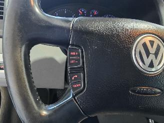 Volkswagen  Transporter Kombi 2.5 TDI 300 Highline picture 35