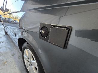 Volkswagen  Transporter Kombi 2.5 TDI 300 Highline picture 28