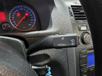 Volkswagen Touran 1.6-16V FSI Optive I picture 23