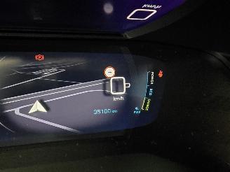 Peugeot e-2008 EV Allure Pack 50 kWh picture 22