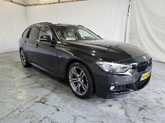 Schadeauto BMW 3-serie Touring 318i M Sport Corporate Lease 2019/11