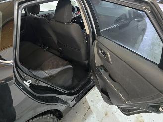 Toyota Auris 1.8 Hybrid Lease+ picture 22