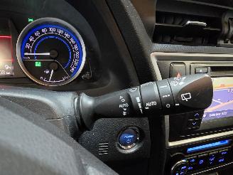 Toyota Auris 1.8 Hybrid Lease+ picture 32