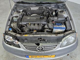 Toyota Avensis 1.6-16V Linea Terra picture 12