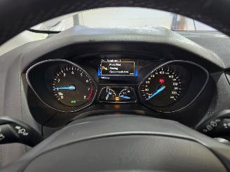 Ford Focus Wagon 1.0 Titanium picture 25