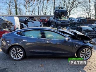 Tesla Model 3 Model 3, Sedan, 2017 Long Range, Performance AWD picture 3