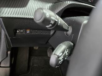 Peugeot 208 1.2 PT DUITS picture 21