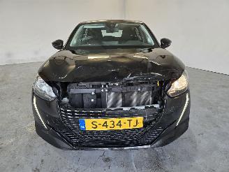 Peugeot 208 1.2 PT picture 2