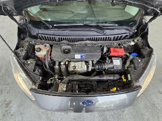 Ford Transit Courier Van 1.5TDCI Limited picture 15