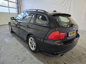 BMW 3-serie 320i picture 5