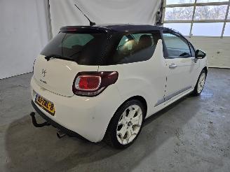 Citroën DS3 1.2 VTi So Chic picture 7