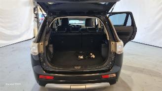 Mitsubishi Outlander 2.0 PHEV Instyle picture 15