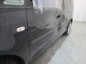 Volkswagen Caddy 1.6 TDI picture 9