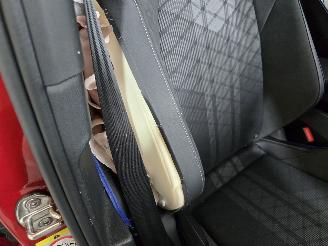 Volkswagen Golf 1.5 eTSI R-Line Edition picture 14