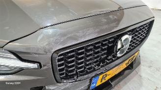 Volvo V-60 2.0 B3 Plus Dark picture 9