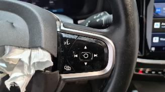 Volvo V-60 2.0 B3 Plus Dark picture 28