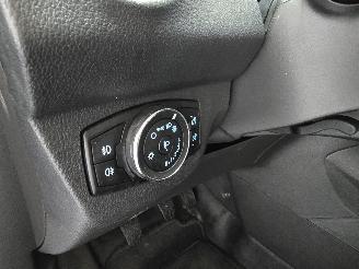 Ford Transit COURIER 1.5 TDCI Limited Duratorq S&S picture 25