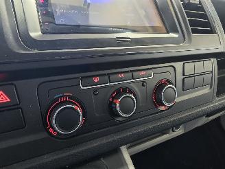 Volkswagen Transporter 2.0 TDI L2H1 Economy picture 31