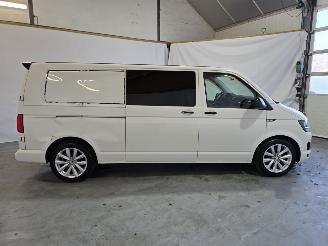 Volkswagen Transporter 2.0 TDI L2H1 Economy picture 9