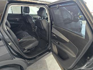 Peugeot 5008 1.2 PureTech Crossway Avantage picture 23
