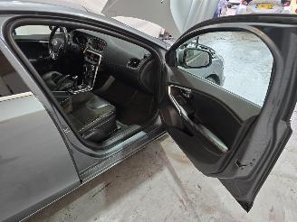 Volvo V-40 2.0 D2 R-Design Business picture 20