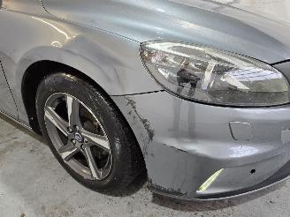 Volvo V-40 2.0 D2 R-Design Business picture 9