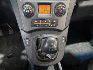 Kia Carens 2.0 CVVT X-clusive 7p. picture 27