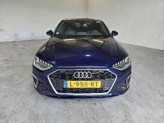 Audi A4 LIMOUSINE picture 2