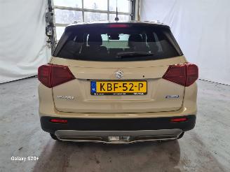 Suzuki Vitara 1.4 hynrid picture 3